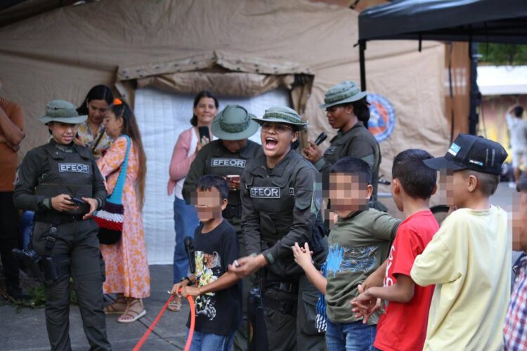 Frontera / Escuadrón Femenino de Operaciones Rurales  atiende a menores de edad con contextos de conflicto