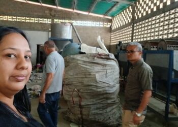 Miembros de la Comisión de Urbanismo y territorio del municipio Valera visitaron planta de reciclaje en Trujillo
