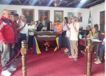 Inicia proceso de postulaciones | Juramentada Comisión “Orden Ciudad de Valera”