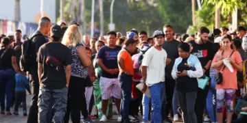 Primeras redadas de Trump dejan más de 500 detenidos y 373 deportaciones