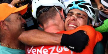 Vuelta al Táchira / Santo Cristo de La Grita vistió de amarillo a Eduin Becerra