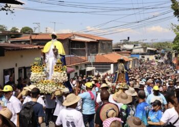 Con devoción trujillanos celebraron 103 años de la Romería de San Benito en Pampán