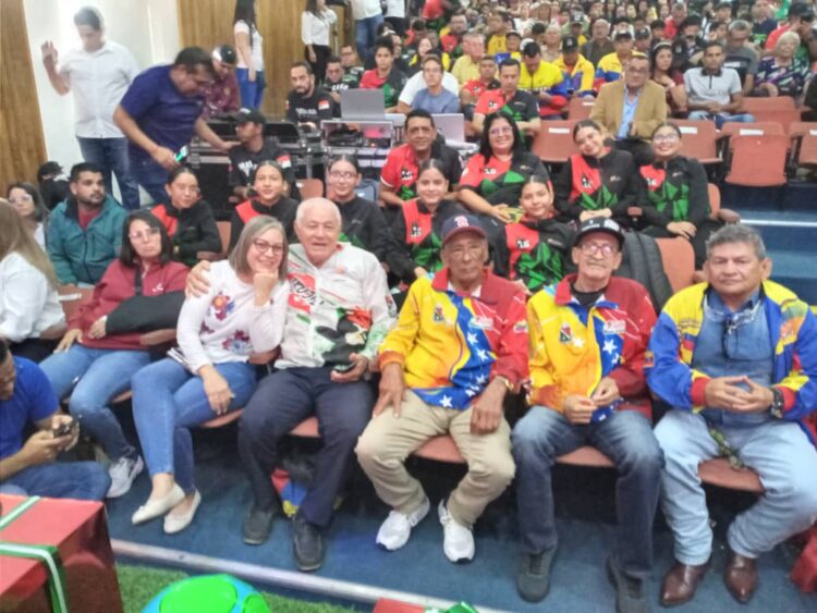 Destacan Gilmer Avendaño, Vicente Laguna, Nelson Cabrera y Ramito Infante y la periodista Edith Azuaje.