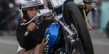 Boconó | Denuncian que motopiruetas no respetan adyacencias de instituciones educativas