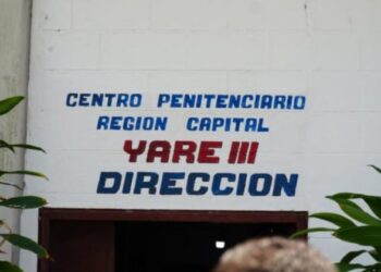 Familiares de presos sociales en Yare III denuncian aislamiento y falta de información sobre su salud