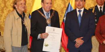 Ecuador llamará terrorista al Tren de Aragua y ofrecerá su petróleo frente al de Venezuela