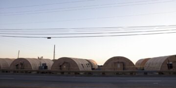 Los incendios en Los Ángeles comienzan a ceder, mientras autoridades combaten los saqueos