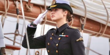 La heredera del trono de España embarca en un buque escuela para su instrucción militar