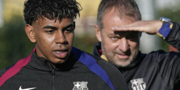 El Barça viaja a Arabia con Olmo, Pau Víctor y Lamine Yamal y la mirada puesta en el CSD