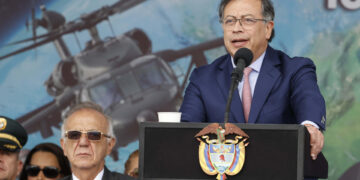 Petro dice que trata con Maduro un plan para «erradicar» a grupos armados de la frontera