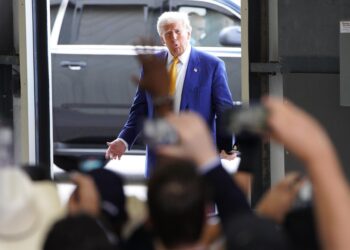 Trump reclama que María Corina Machado y Edmundo González deben seguir «seguros y vivos»
