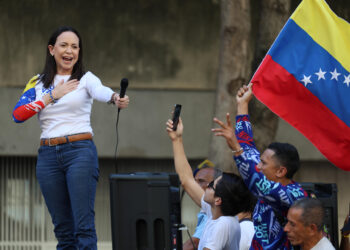 Machado fue interceptada «violentamente» tras la protesta en Caracas, denuncia su partido