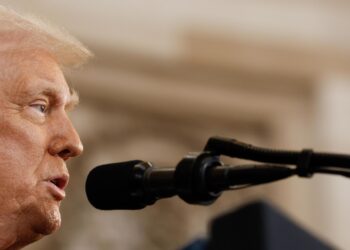Trump invocará ley de enemigos extranjeros y declarará una emergencia en la frontera sur