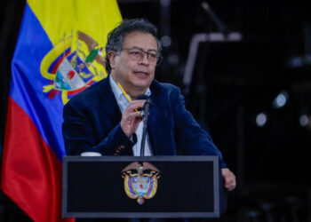 Petro confirma que no asistirá a investidura de Maduro: «Las elecciones no fueron libres»