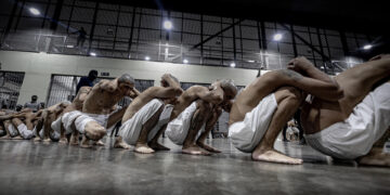 Megacárcel en El Salvador cumple dos años conteniendo a los pandilleros «más peligrosos»