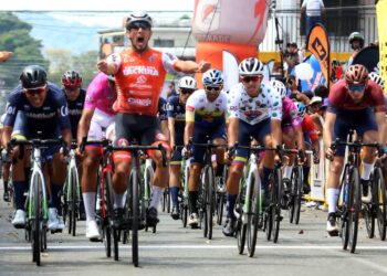Deportes / Edwin Torres fue un «bárbaro»  y ganó segunda etapa de la Vuelta al Táchira