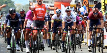 Deportes / Edwin Torres fue un «bárbaro»  y ganó segunda etapa de la Vuelta al Táchira