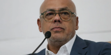 Jorge Rodríguez exige al CNE aplicar la Ley Simón Bolívar para las elecciones del 27 de abril