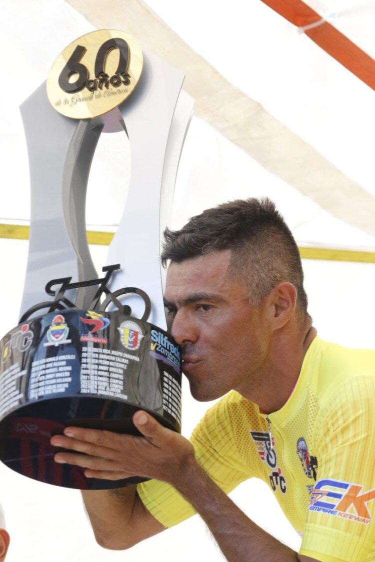 Eduin Becerra, Campeón de la Vuelta al Táchira. Foto Cortesía