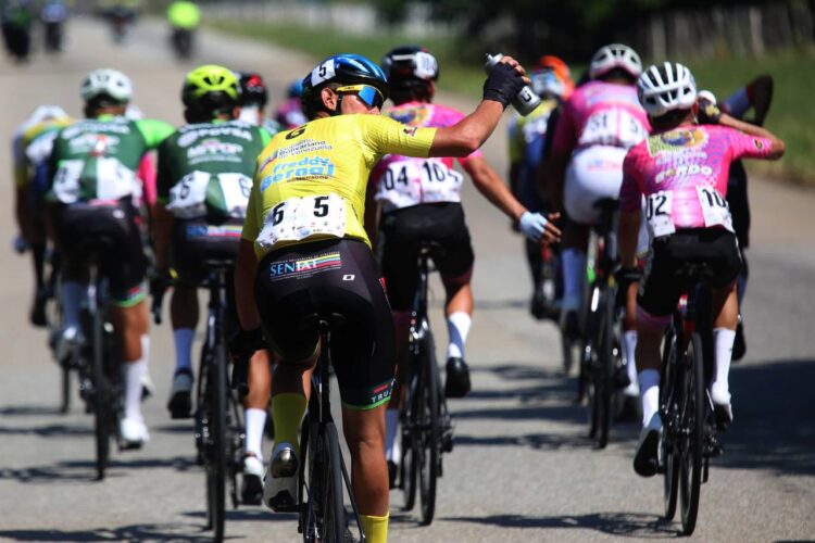 Deportes/ Tachirense Arlex Méndez se lleva las palmas y Araujo sostiene el liderato