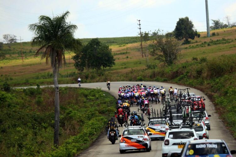 Deportes / Edwin Torres fue un «bárbaro»  y ganó segunda etapa de la Vuelta al Táchira