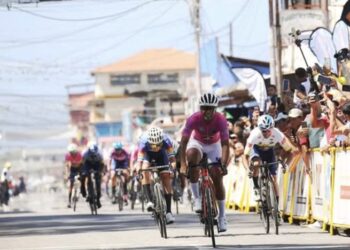 Mérida se paraliza para recibir la Vuelta al Táchira en bicicleta