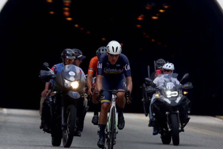 Vuelta al Táchira / ¡Trululu que te ví! Ángel Rivas profeta en su tierra