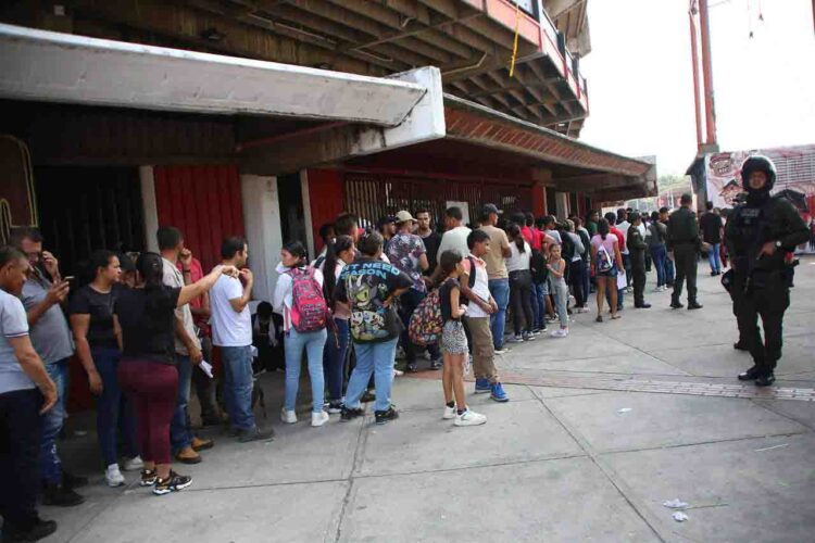 Frontera / Tristeza e incertidumbre en refugios  para desplazados en Norte de Santander