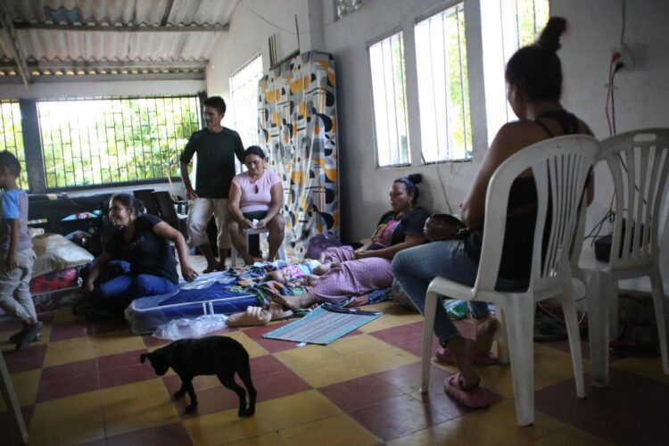 Especial DLA / Reportero gráfico sobre conflicto armado  colombiano: “he visto mucha gente llorar asustada”