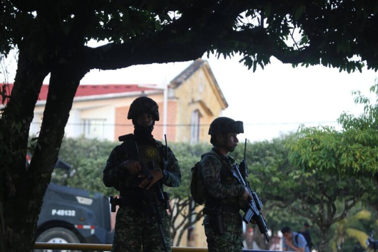 Especial DLA / Reportero gráfico sobre conflicto armado  colombiano: “he visto mucha gente llorar asustada”