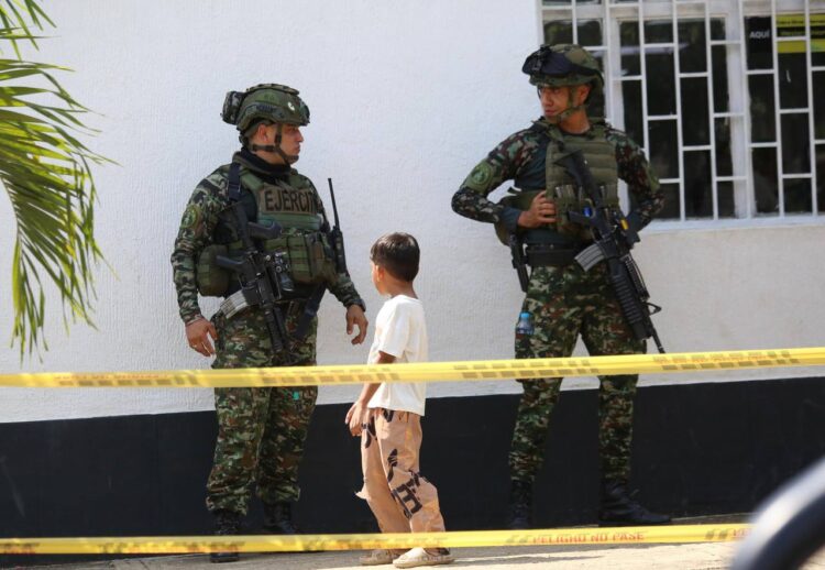 Especial DLA / Reportero gráfico sobre conflicto armado  colombiano: “he visto mucha gente llorar asustada”