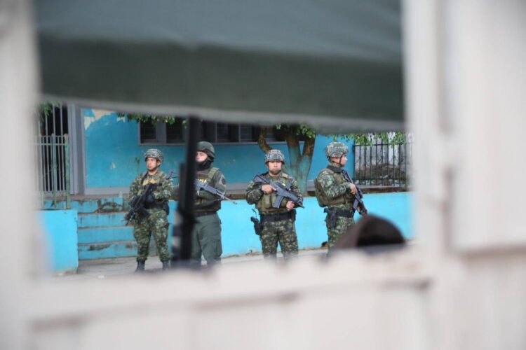 Frontera | Venezolana desplazada del Catatumbo descarta su regreso al país