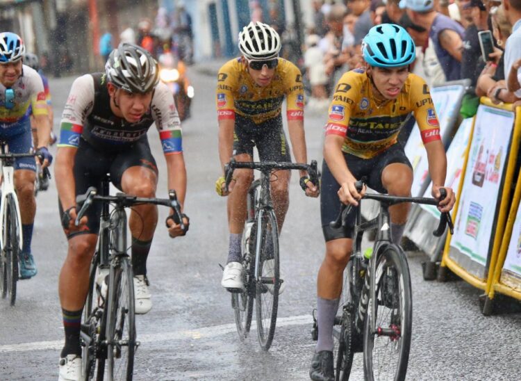 Deportes / Trujillano Gusneiver Gil el líder de la primera etapa de la Vuelta a Bramón