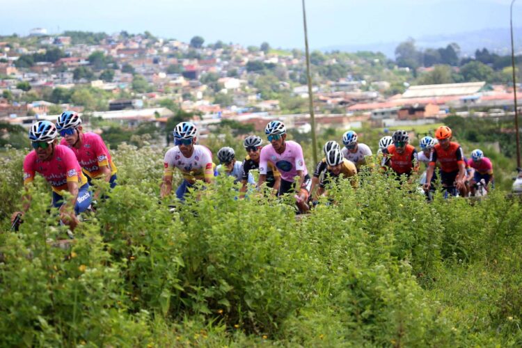 En imágenes/ Gusneiver Gil campeón de la Vuelta a Bramón en bicicleta