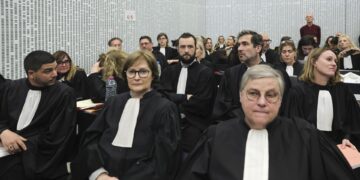 El cirujano acusado de abusar de 299 menores confiesa haber cometido esos «actos odiosos»