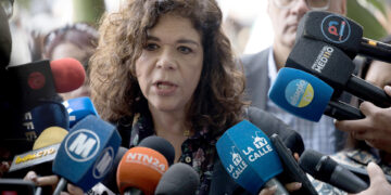 Piden «medida humanitaria» para Rocío San Miguel por problemas de salud