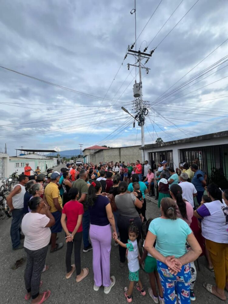 Aspecto de la Asamblea de ciudadanos celebrada la tarde del martes en Casa Blanca.