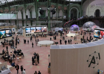 Más de 100 países en una cumbre de la IA en París para evitar el duopolio EE.UU.-China