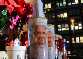El papa ha descansado bien y el domingo se difundirá sólo el texto del ángelus