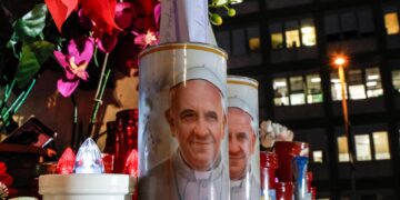 El papa ha descansado bien y el domingo se difundirá sólo el texto del ángelus