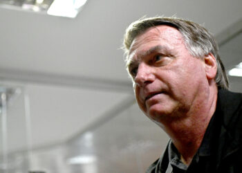 Bolsonaro compara a Brasil con Venezuela y Nicaragua tras ser acusado de golpismo