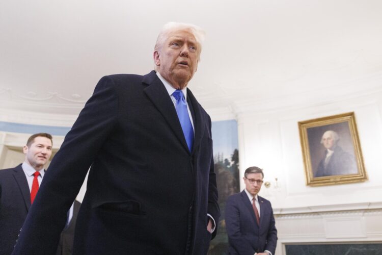 Fotografía del presidente de Estados Unidos, Donald Trump. EFE/Aaron Schwartz