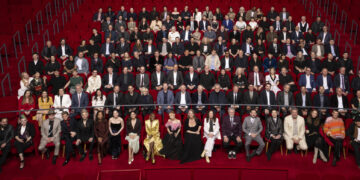 De Ariana Grande a Adrien Brody, los nominados al Óscar se reúnen para la foto