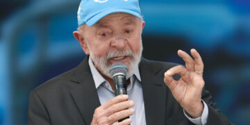 Lula afirma que Brasil «reaccionará comercialmente» a los aranceles de Trump