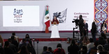 Claudia Sheinbaum amenaza con demandar a Google por cambiar el nombre al golfo de México