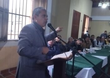 Carlos Pernía: dejar todo el poder municipal y regional al oficialismo es un error que pagaremos caro