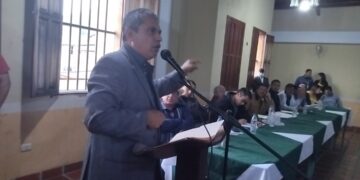 Carlos Pernía: dejar todo el poder municipal y regional al oficialismo es un error que pagaremos caro