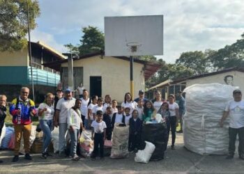 17 escuelas de Trujillo logran reciclar 1450 kilogramos de plástico clasificado