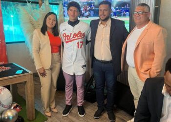 Pelotero de familia boconesa firmó contrato con los Orioles de Baltimore