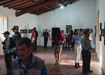 Con éxito se inauguró la exposición de fotografía «El ocaso de la memoria» en Boconó